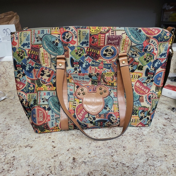 Vintage Disney travel bag - Picture 12 of 13